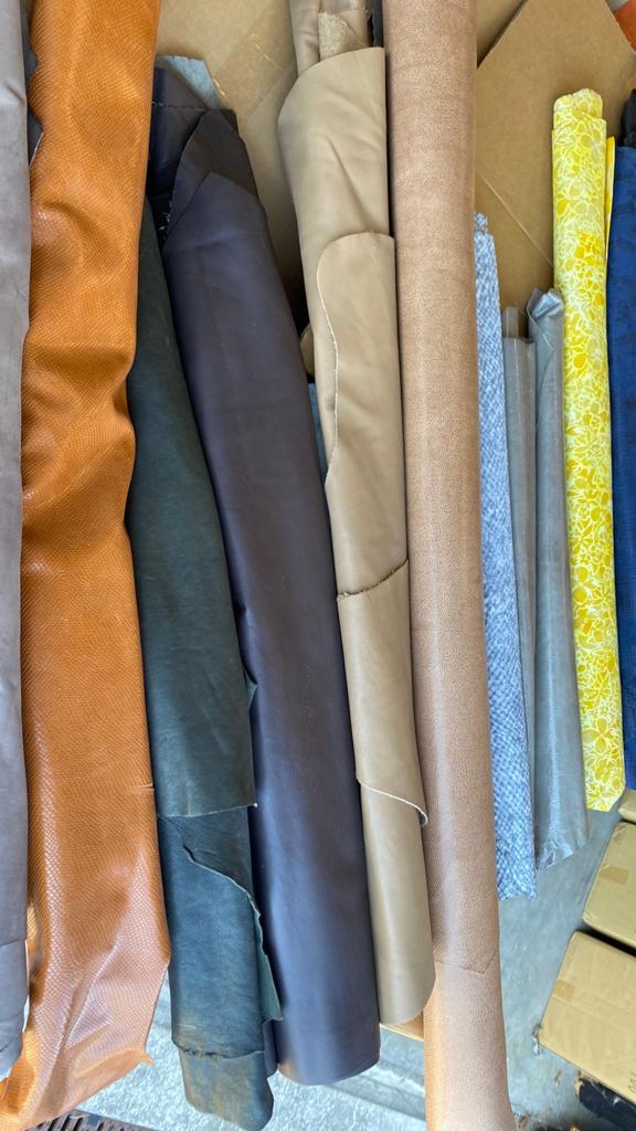 Veel rest partijen leer te koop, Hobby en Vrije tijd, Bruin, Leer of Kunstleer, Ophalen of Verzenden, Zo goed als nieuw
