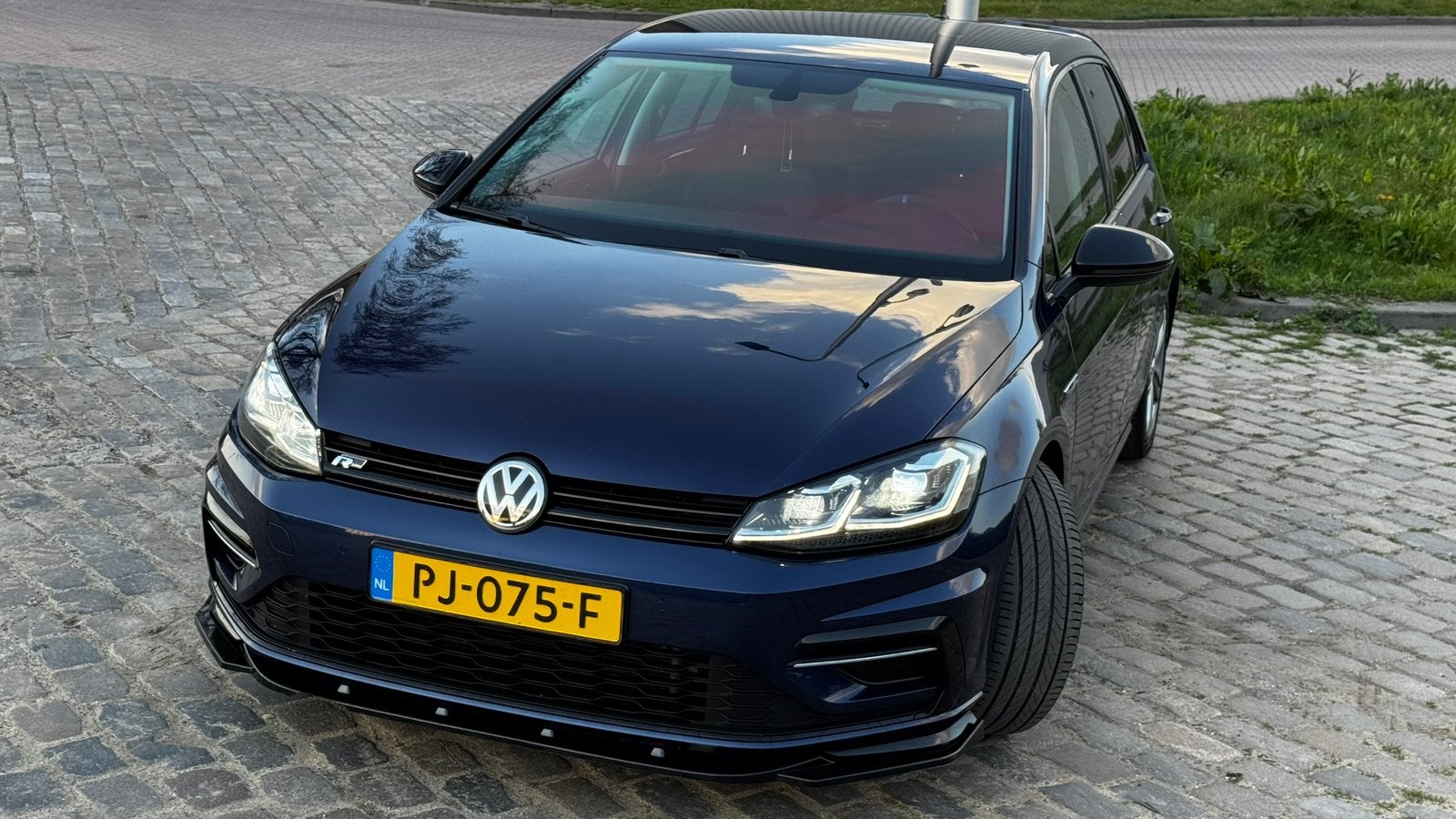 Volkswagen Golf 7.5 rline, 125 pk, 4 cilinders, Blauw, 1395 cc