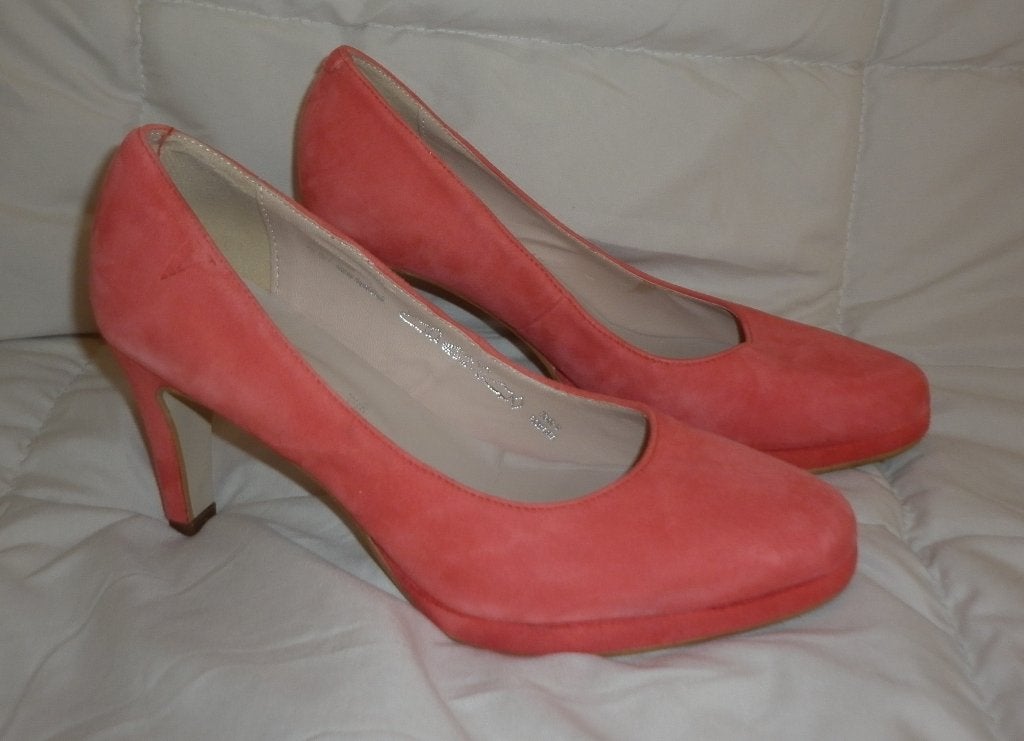 pumps met hoge hakken maat 37 merk: Venturini, Pumps, Ophalen of Verzenden, Gedragen, Rood