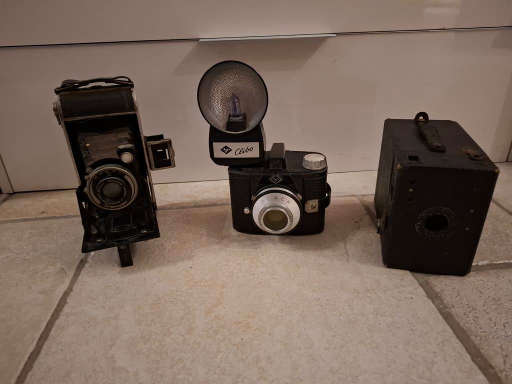 3 Vintage Fotocamera's - Agfa, Voigtländer, kodak brownie, Ophalen of Verzenden