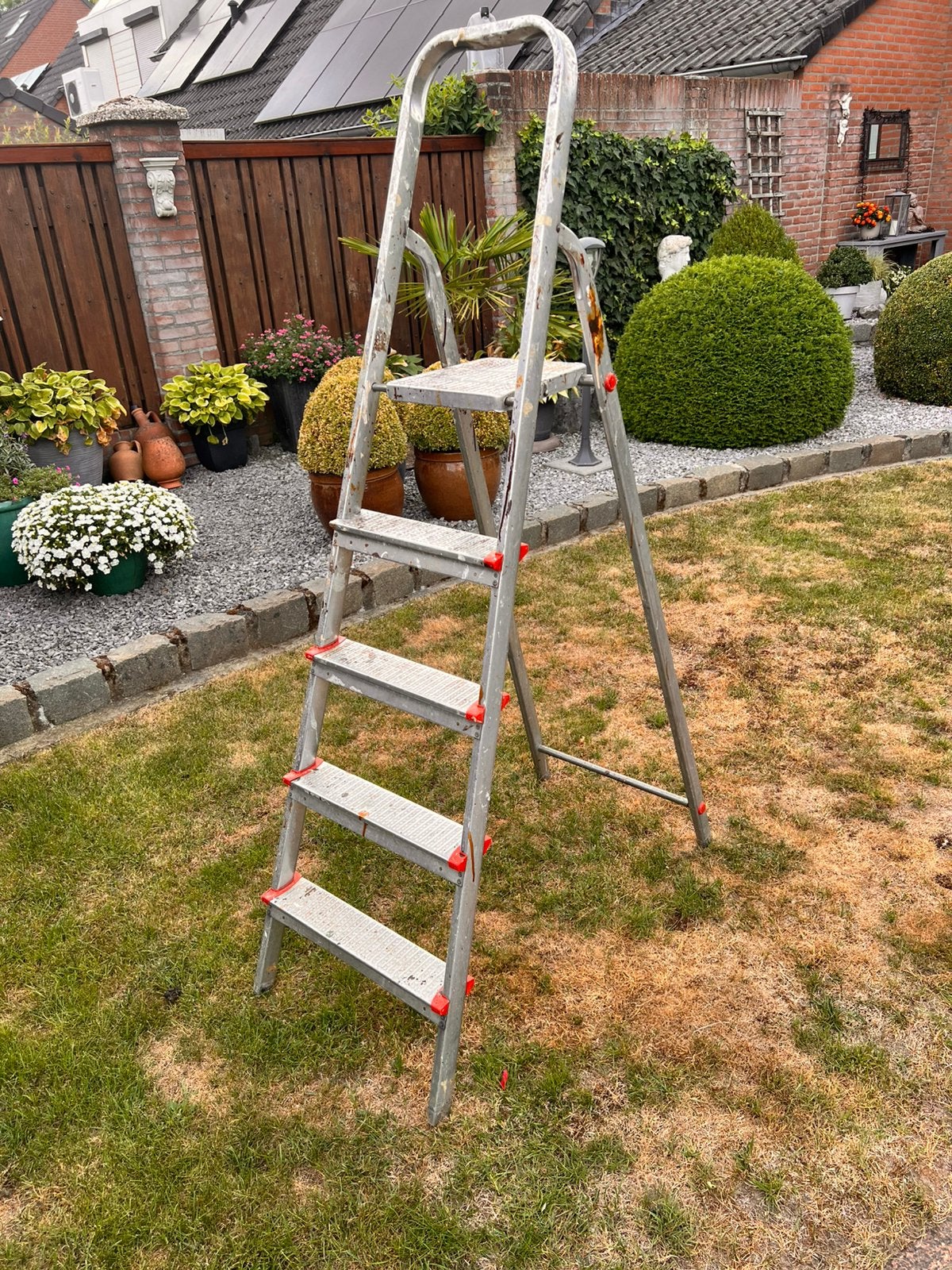 Huishoudtrap 5 treeds, Ophalen, Zo goed als nieuw, Minder dan 2 meter