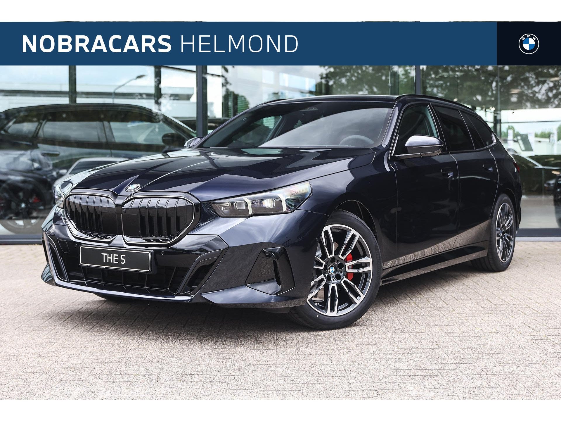 BMW 5 Serie Touring 520i M Sport Automaat / Trekhaak / Parki