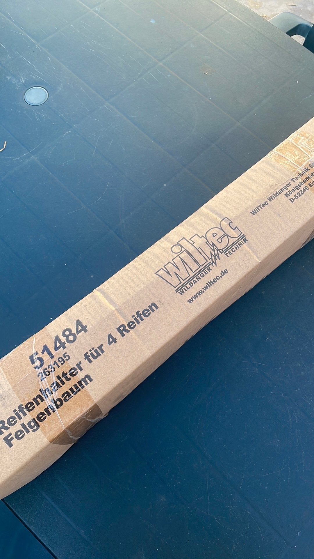 Bandenrek voor aan de muur., Auto diversen, Velgenbomen, Ophalen, Nieuw