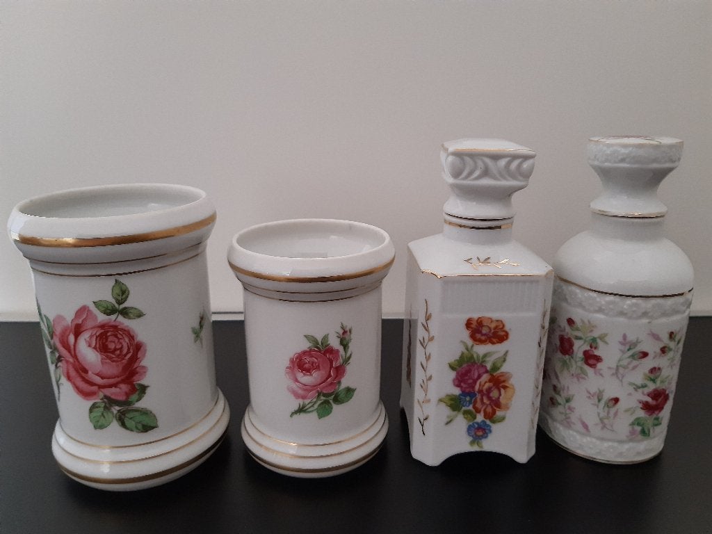 Kannetjes / vaasjes met bloemetjes 4 stuks, Ophalen of Verzenden, Zo goed als nieuw, Wit