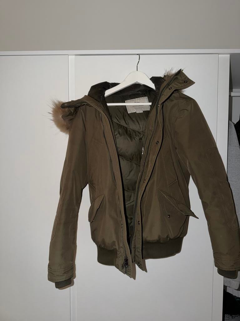 Stijlvolle Woolrich bomber jas met bontkraag, Ophalen of Verzenden, Zo goed als nieuw, Maat 46 (S) of kleiner, Groen