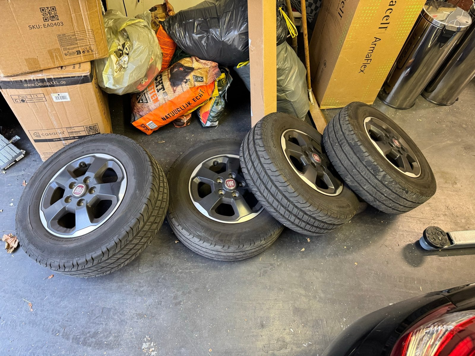 Fiat Ducato 15 inch velgen 5x118 met Continental banden, Ophalen, 15 inch, Banden en Velgen, Zomerbanden