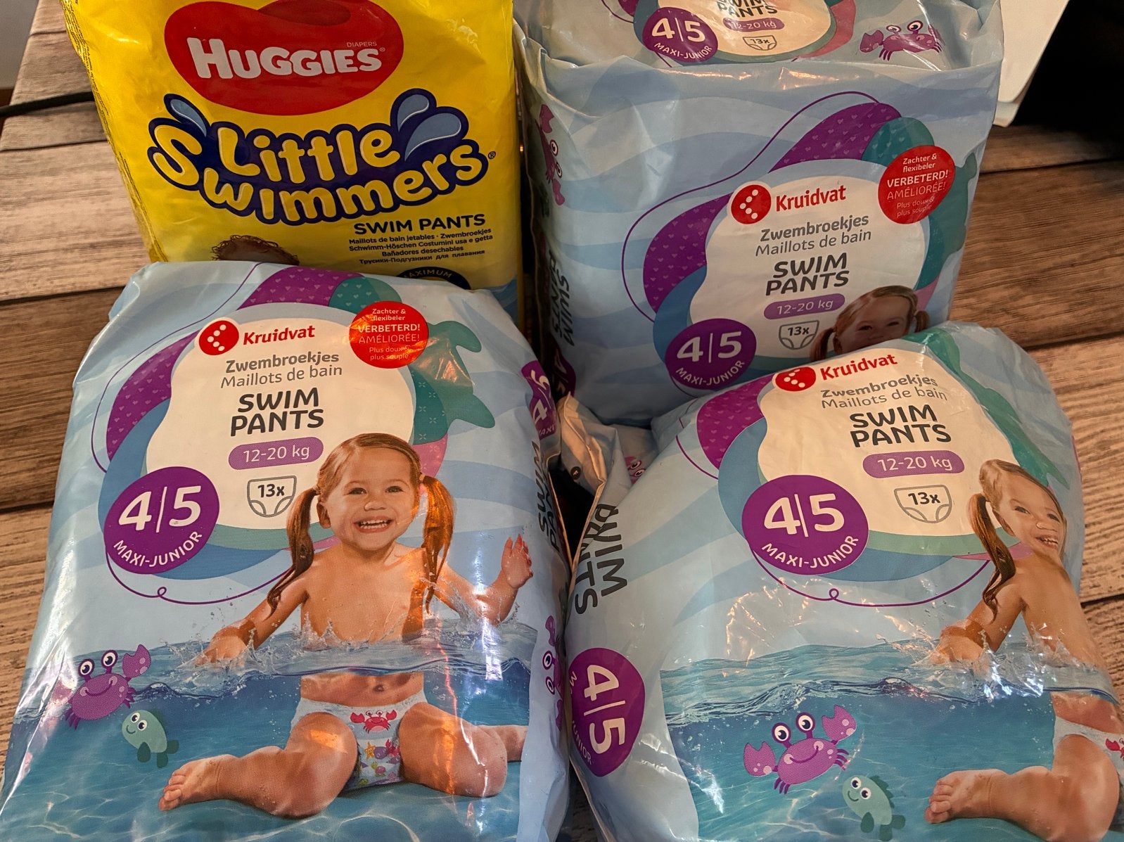 Zwemluiers maat 4/5 (12-20 kg) - Kruidvat & Huggies, Ophalen, Nieuw