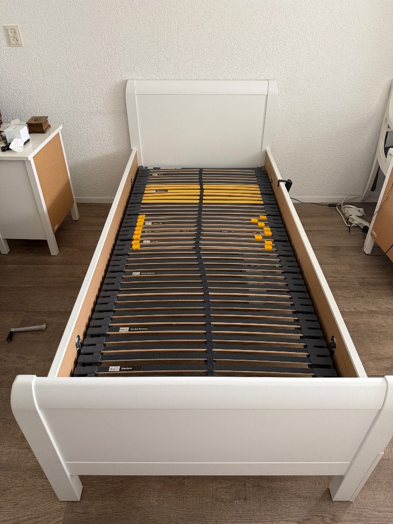 Eenpersoonsbed met verstelbare lattenbodem 90x200 cm, Ophalen, 90 cm, Eenpersoons, Wit