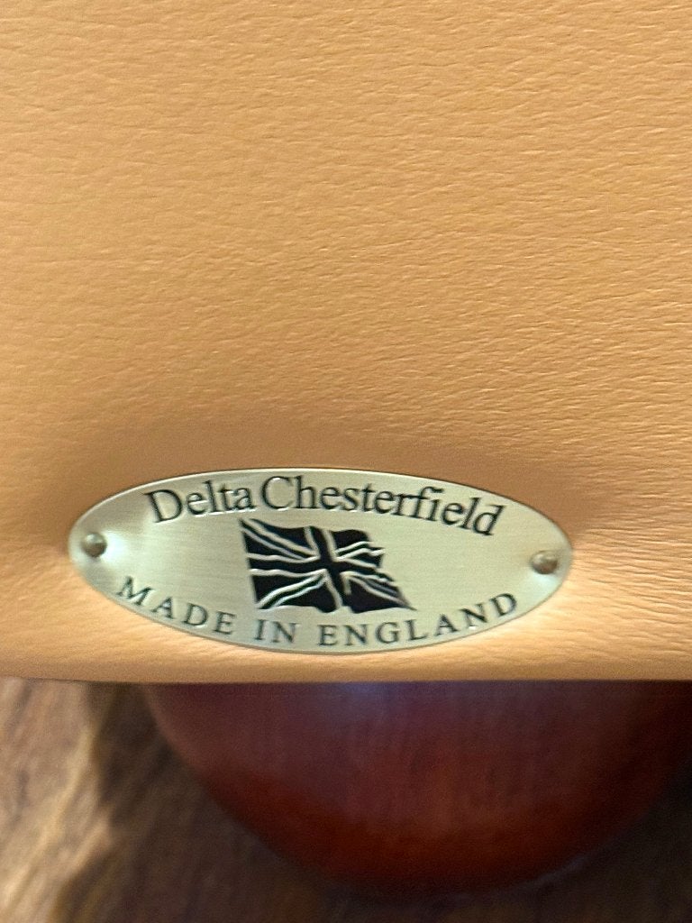 3 zits Chesterfield Hampshire + 2  ByronTub Chair., Ophalen, Gebruikt, Leer, 75 tot 100 cm