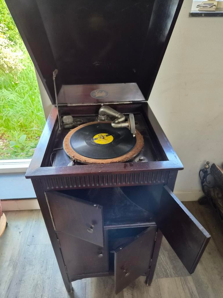 Antieke Kabinetgrammofoon - Selecta, Audio, Tv en Foto, Platenspelers, Ophalen of Verzenden, Gebruikt, Platenspeler, Overige merken