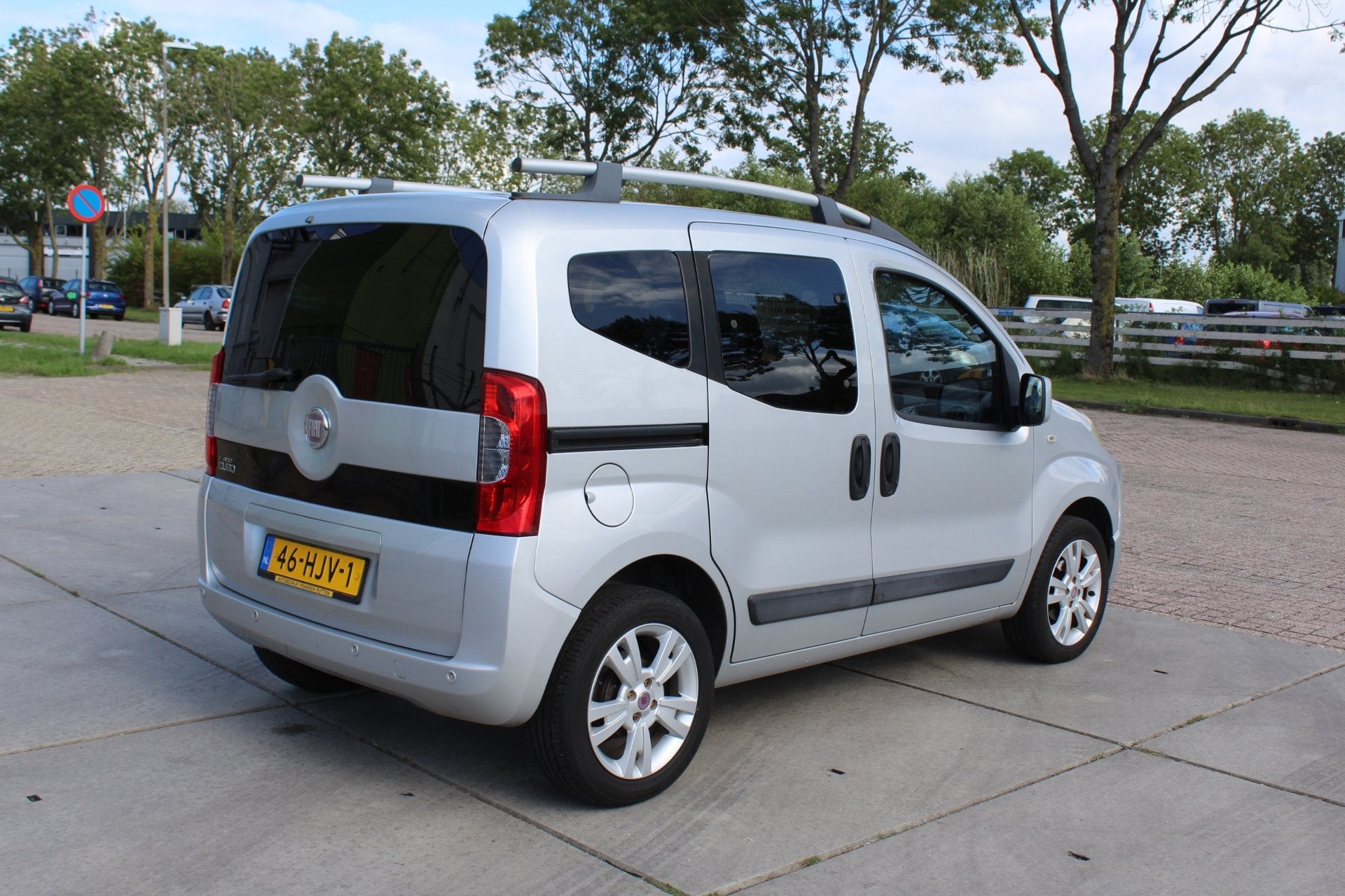 Fiat Qubo 1.4 Dynamic LAGE KM NETTE 5 PERS DUBBELE SCHUIFDEU, Auto's, Voorwielaandrijving, 4 cilinders, 400 kg, Bedrijf