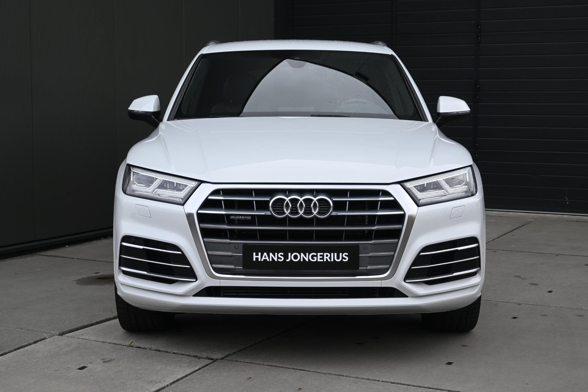 Audi Q5 50 TFSI e quattro S edition | TREKHAAK | CAMERA | NA, Auto's, Audi, Automaat, 4 cilinders, Wit, Bedrijf
