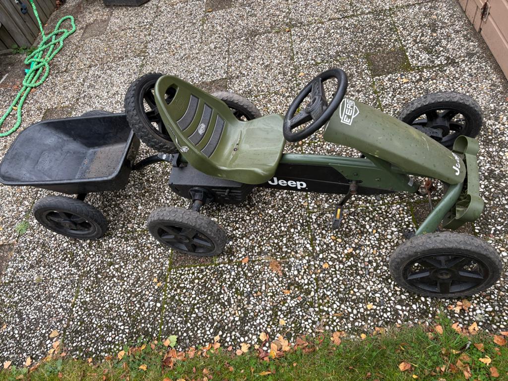 Berg Jeep skelter met aanhanger voor kinderen 5-12 jaar, Ophalen, Gebruikt, Berg, Met kar of aanhanger
