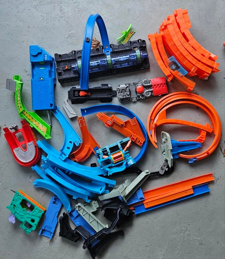 2 stuks Hot Wheels achtbanen, Ophalen, Gebruikt, Jongen of Meisje