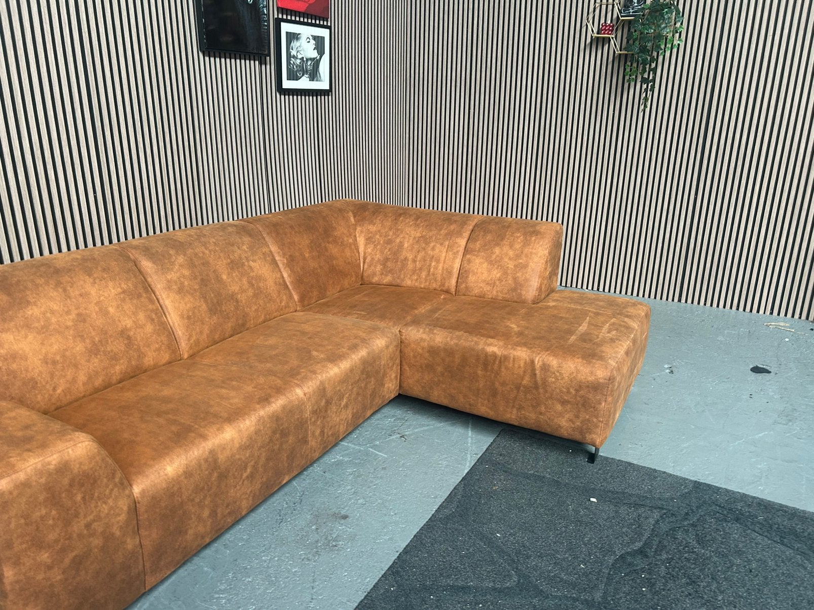 GRATIS LEVERING Hoekbank Cognac Microleder 250X180 GEREINIGD, Huis en Inrichting, Banken | Bankstellen, Overige materialen, Hoekbank