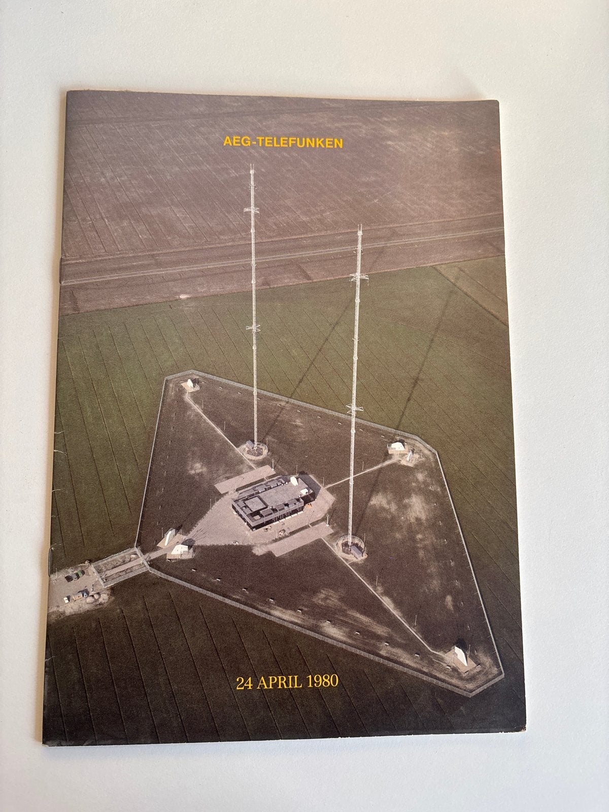 AEG-Telefunken Brochure Zendstation Lopik 24 april 1980, Ophalen of Verzenden, Gelezen, Folder