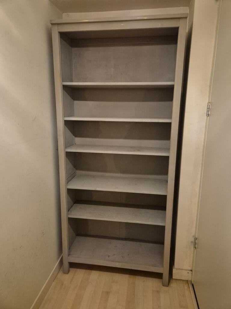 Houten Boekenkast - Grijs, Ophalen, Met plank(en), Gebruikt, 50 tot 100 cm