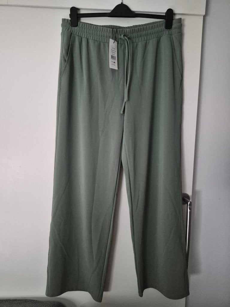 NIEUW broek van norah maat 46 32, Maat 46/48 (XL) of groter, Nieuw, Ophalen of Verzenden, Norah