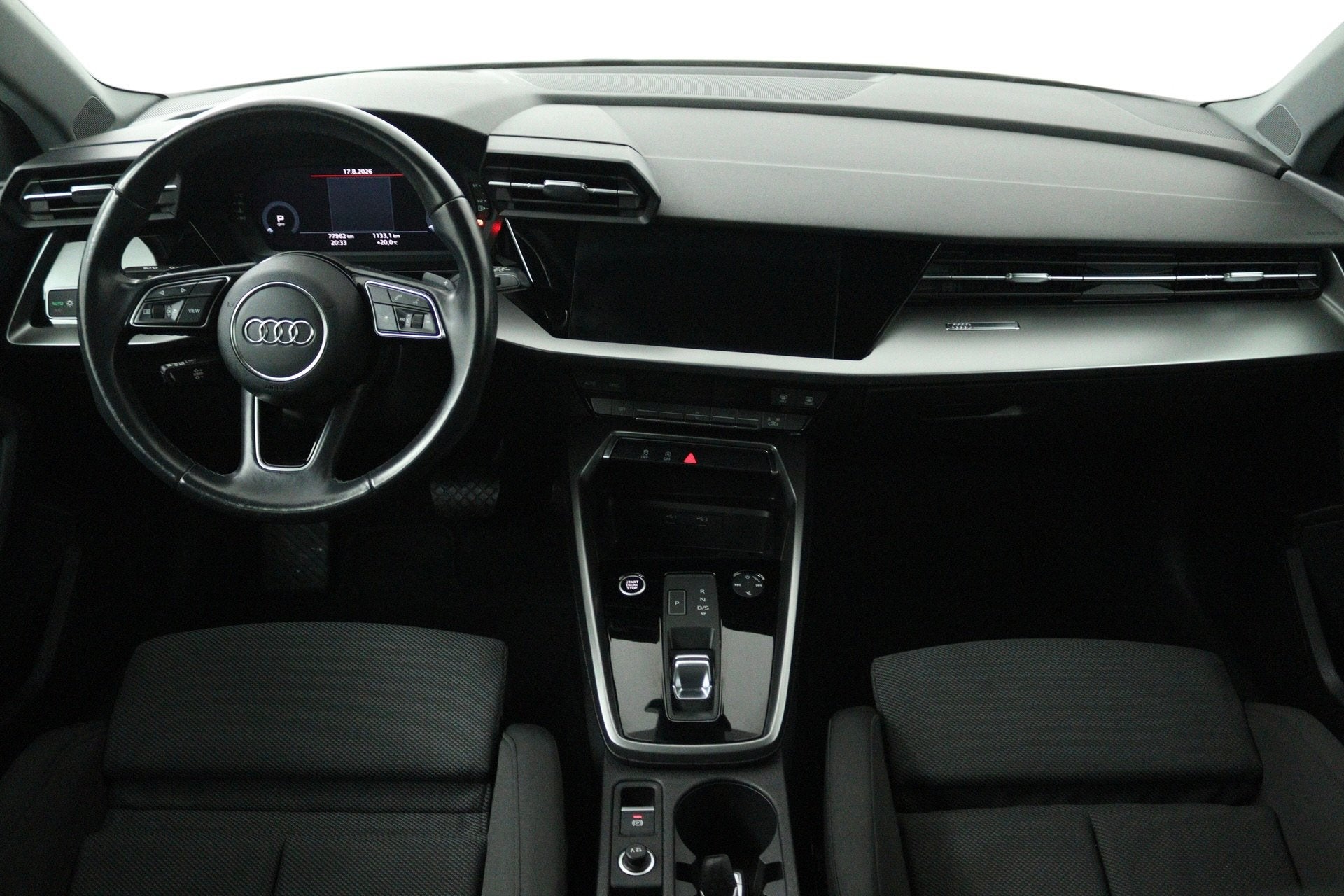 Audi A3 Sportback 30 TFSI Business edition (NAVIGATIE, CRUIS, Stof, Gebruikt, Origineel Nederlands, Bedrijf