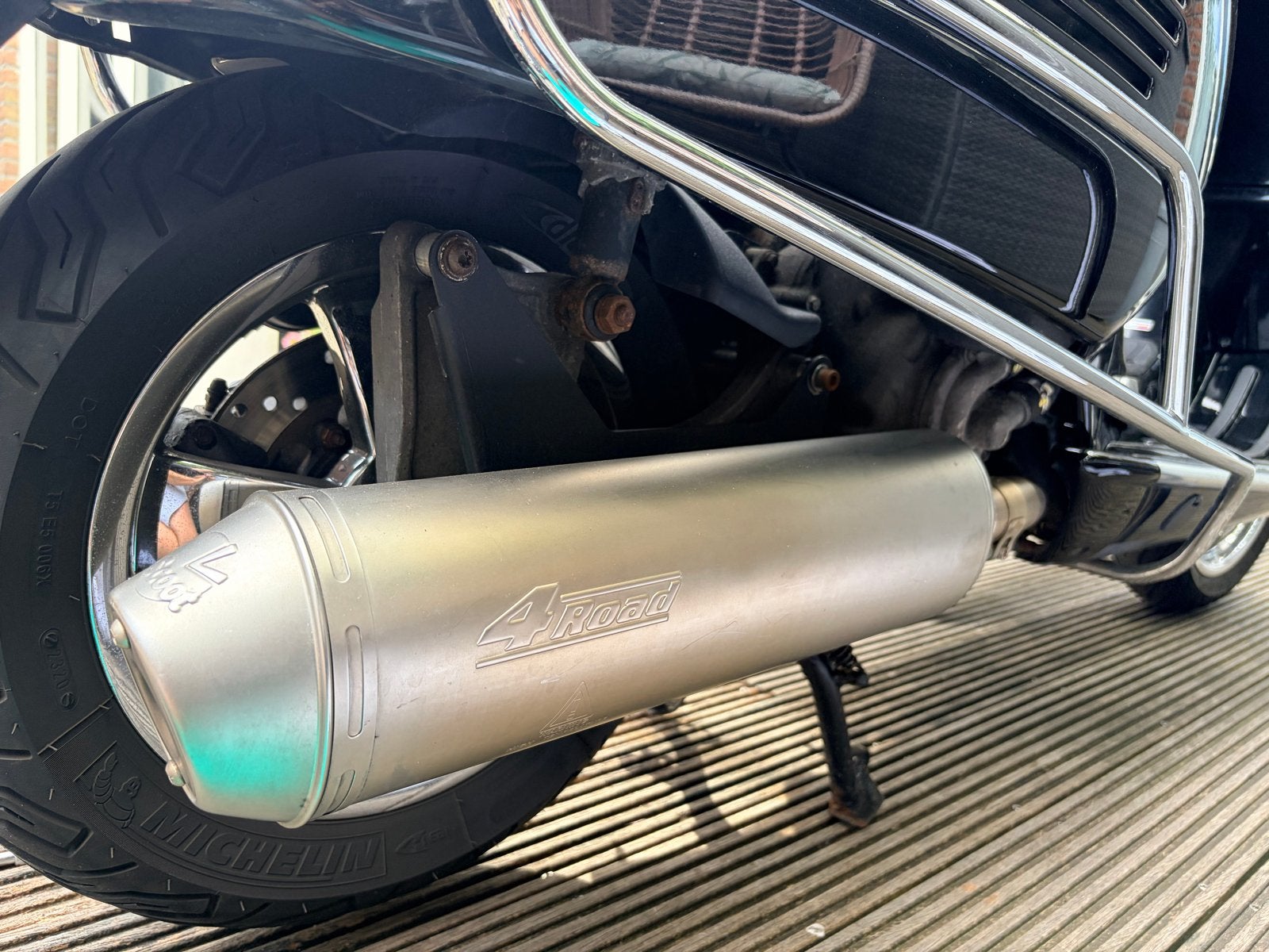 Leovince 4road uitlaat Vespa GTS 250/300ie, Ophalen