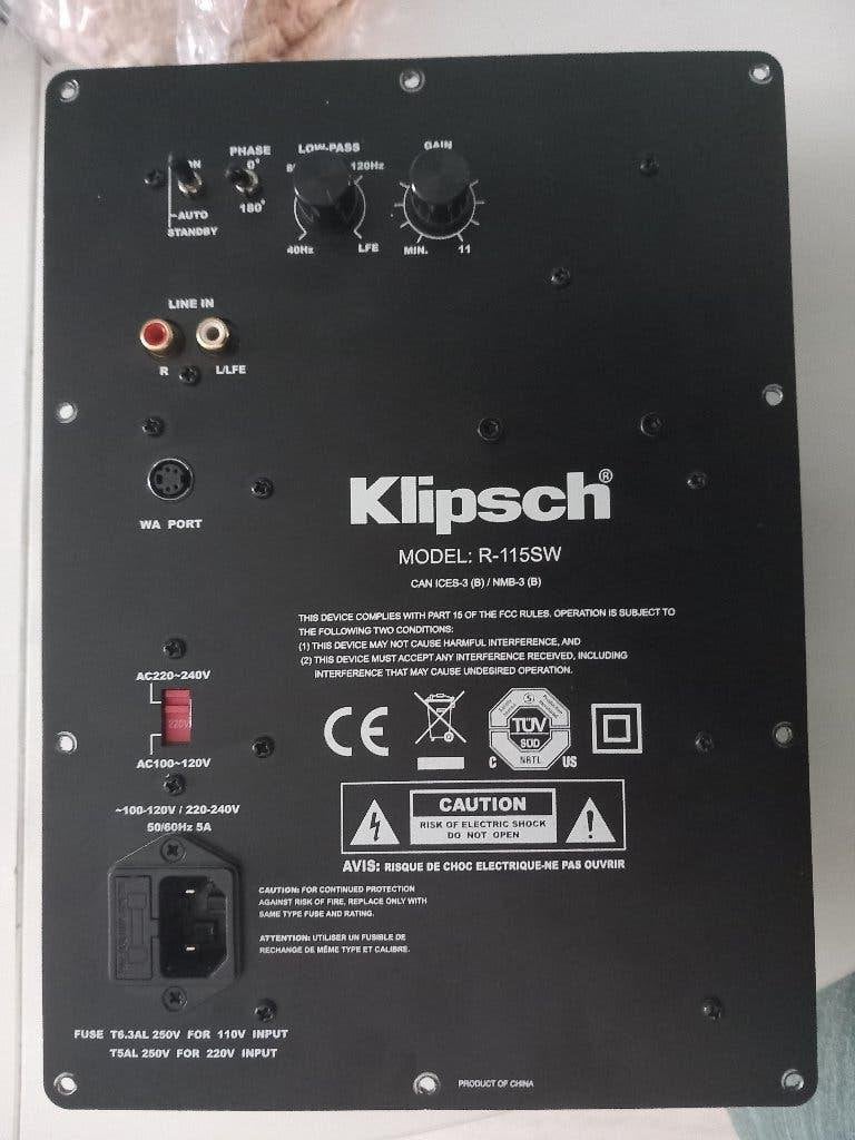 klipsch r-115 sw zoek iemand die versterker kan maken, Ophalen of Verzenden, 150 watt of meer, Subwoofer, Overige merken