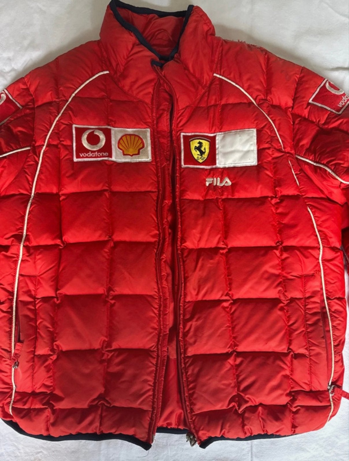Vintage Fila Ferrari Puffer Jacket - Maat M, Ophalen of Verzenden, Gedragen, Maat 48/50 (M), Rood