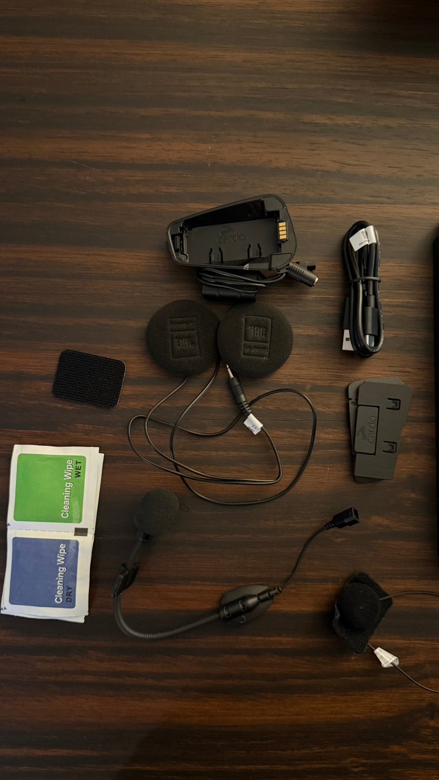 Foto 7 van Cardo Freecom 4X – Zeer nette staat – Compleet – JBL