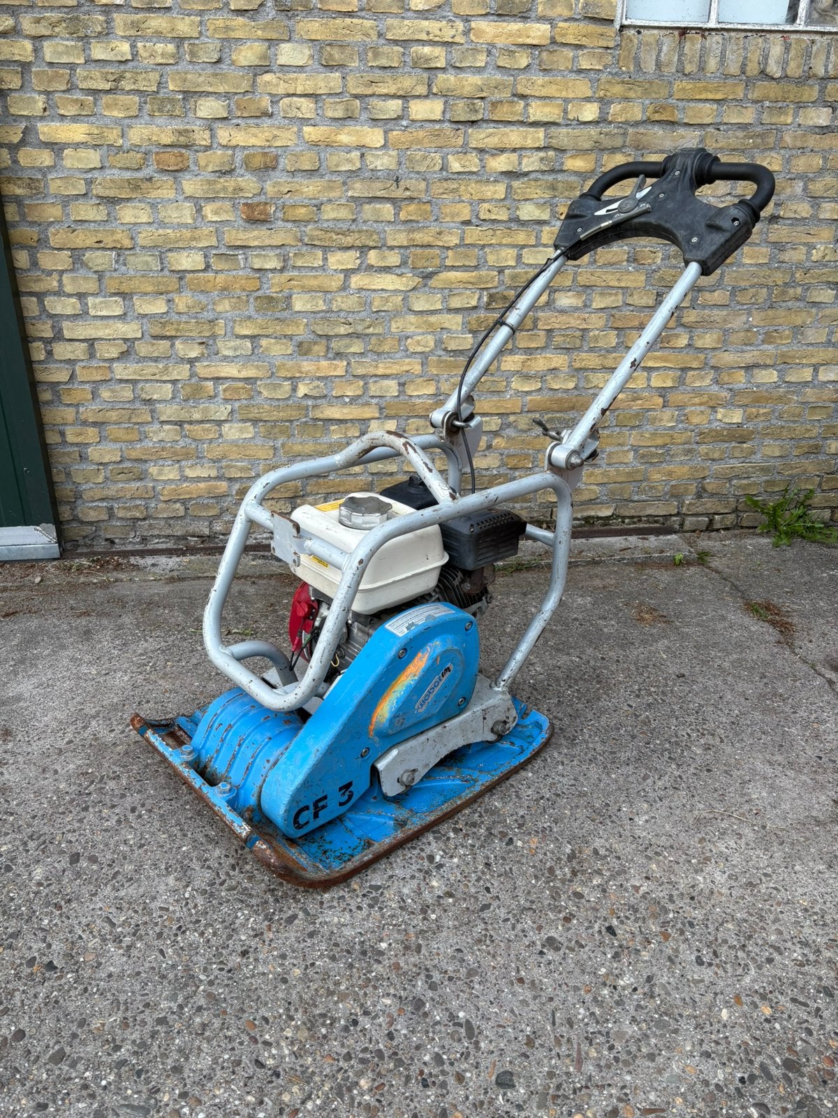 Weber CF 3 trilplaat defect / opknapper (bj 2015), Ophalen of Verzenden, Gebruikt, Overige soorten, Wacker/Weber/Bomag/Revo