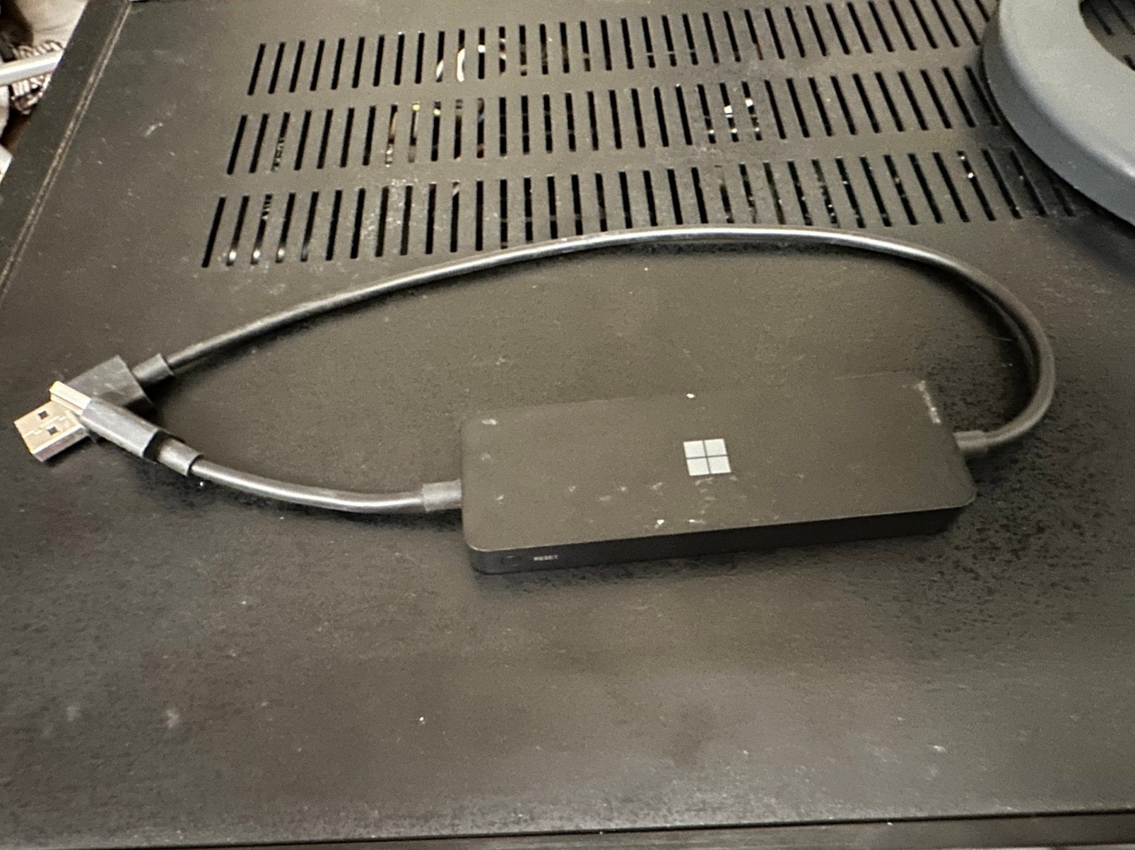 Microsoft display adapter, Ophalen of Verzenden, Zo goed als nieuw