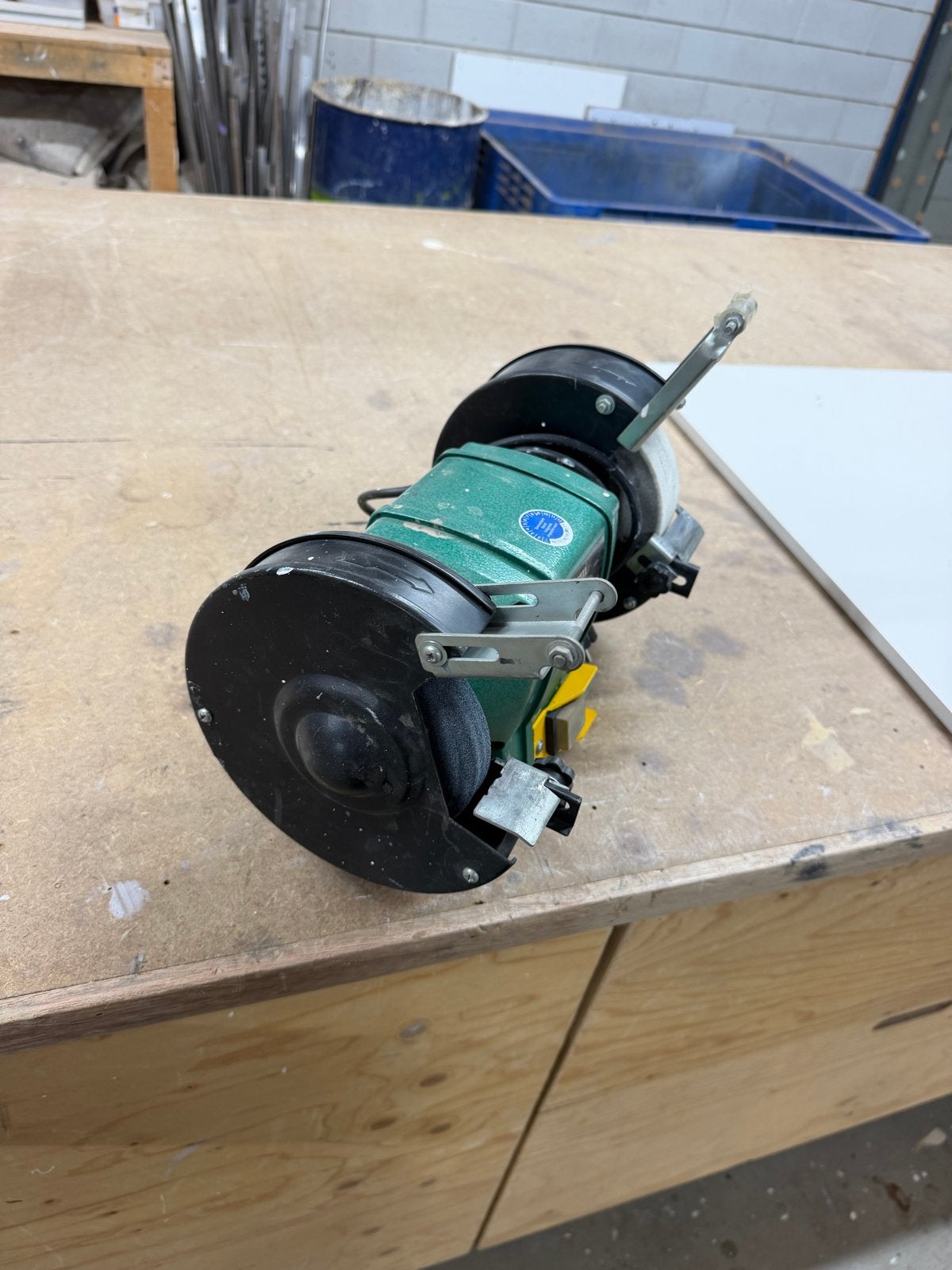 Ferm FSMW-150 Werkbankslijpmachine - Gebruikt, Doe-het-zelf en Verbouw, Ophalen, Gebruikt, Minder dan 700 watt, Werkbankslijpmachine