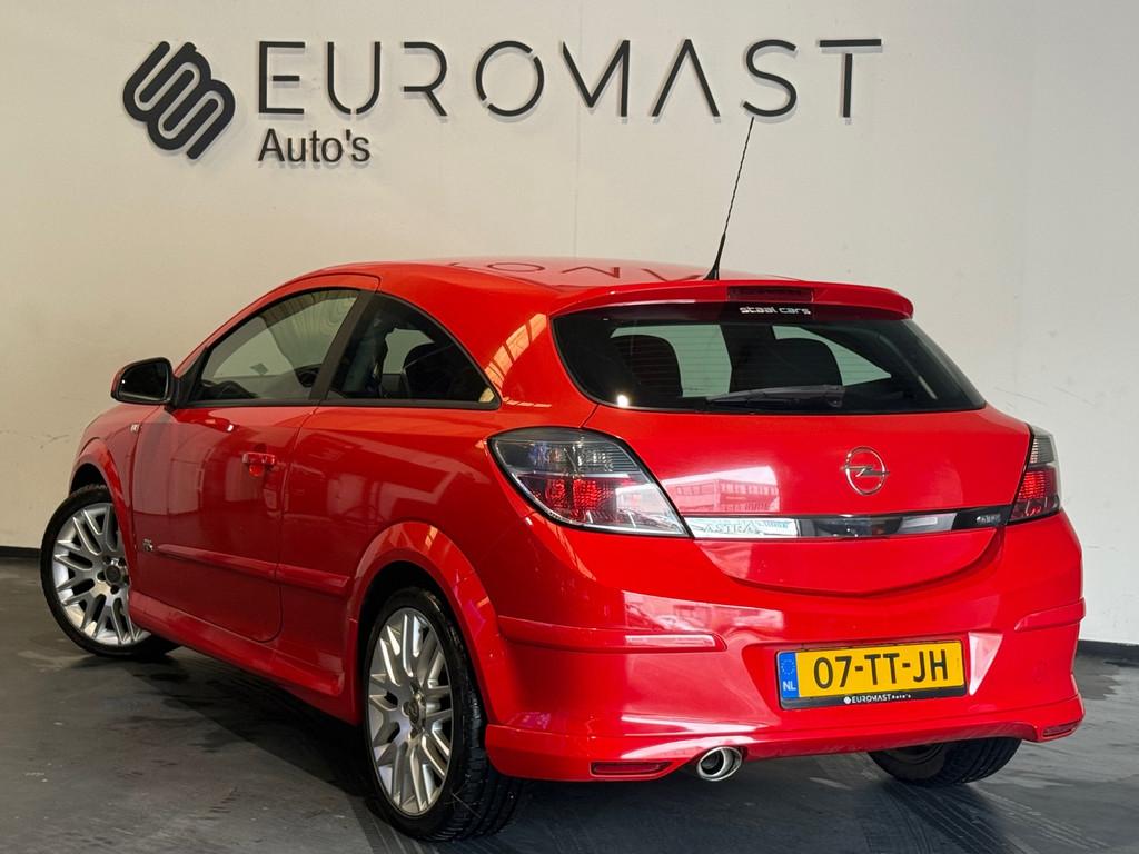Opel Astra GTC Gereserveerd!, Voorwielaandrijving, 15 km/l, 4 cilinders, 49 €/maand