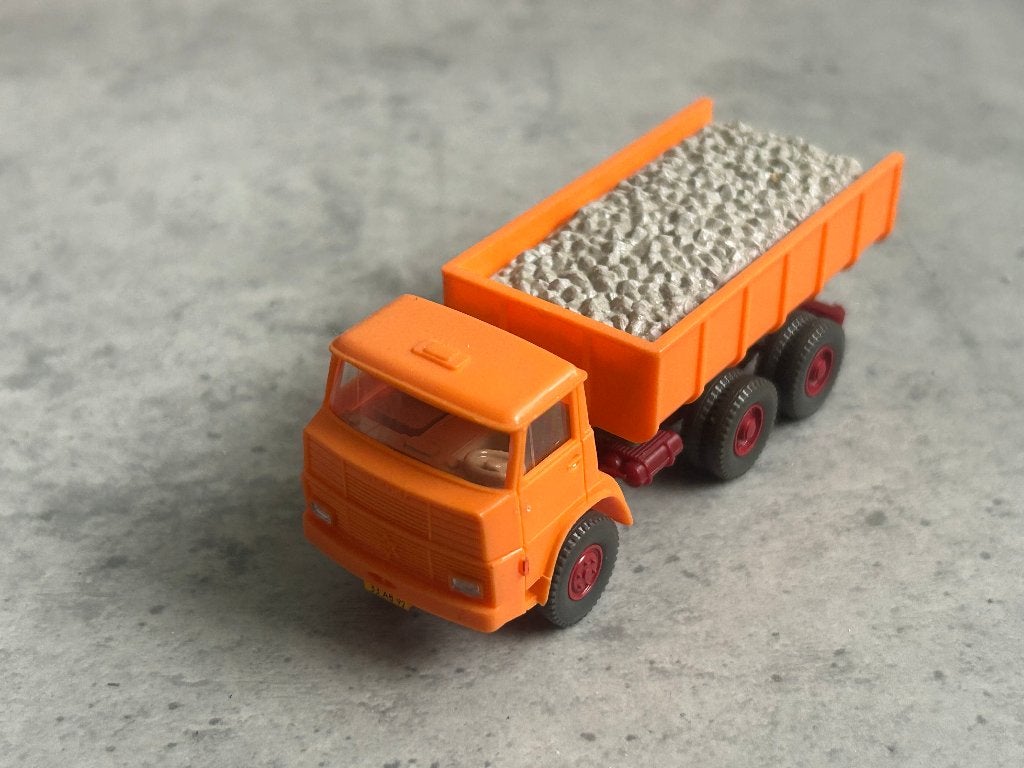 Wiking Henschel Schuttwagen oranje, Ophalen of Verzenden, Zo goed als nieuw, Bus of Vrachtwagen, Wiking