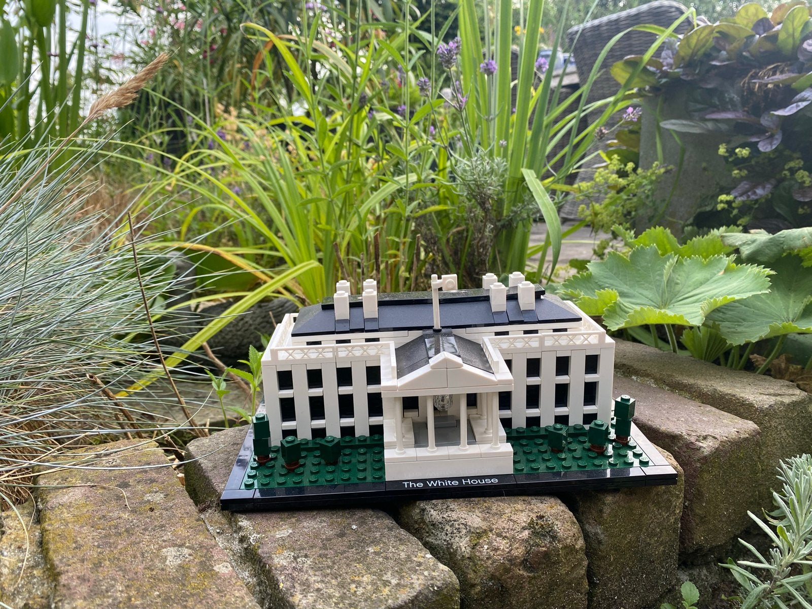 LEGO Architecture Het Witte Huis (561 bouwsteentjes), Ophalen of Verzenden, Gebruikt