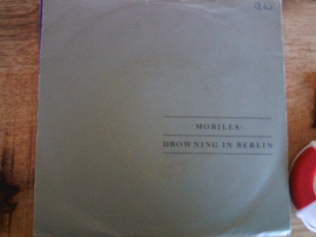 mobiles - drowning in berlin 29jun, 7 inch, Ophalen of Verzenden, Zo goed als nieuw, Pop