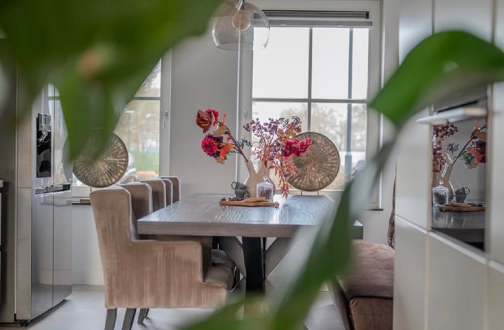 Complete Eethoek: Eetbank, Stoelen & Tafel met Matrixpoot, Ophalen, Zo goed als nieuw