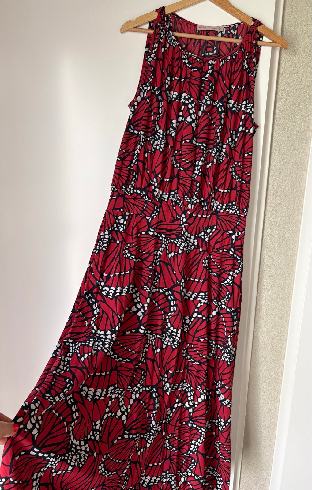 Studio Anneloes Jurk met Vlinderprint - Maat L, Kleding | Dames, Jurken, Zo goed als nieuw, Maat 42/44 (L), Rood, Onder de knie