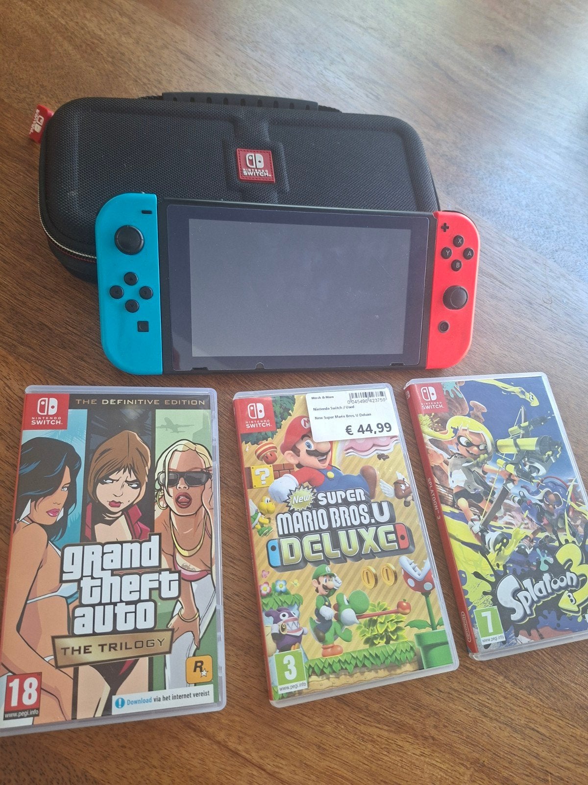 Nintendo Switch met 3 games en reistas, Met 2 controllers, Ophalen of Verzenden, Switch Original, Gebruikt