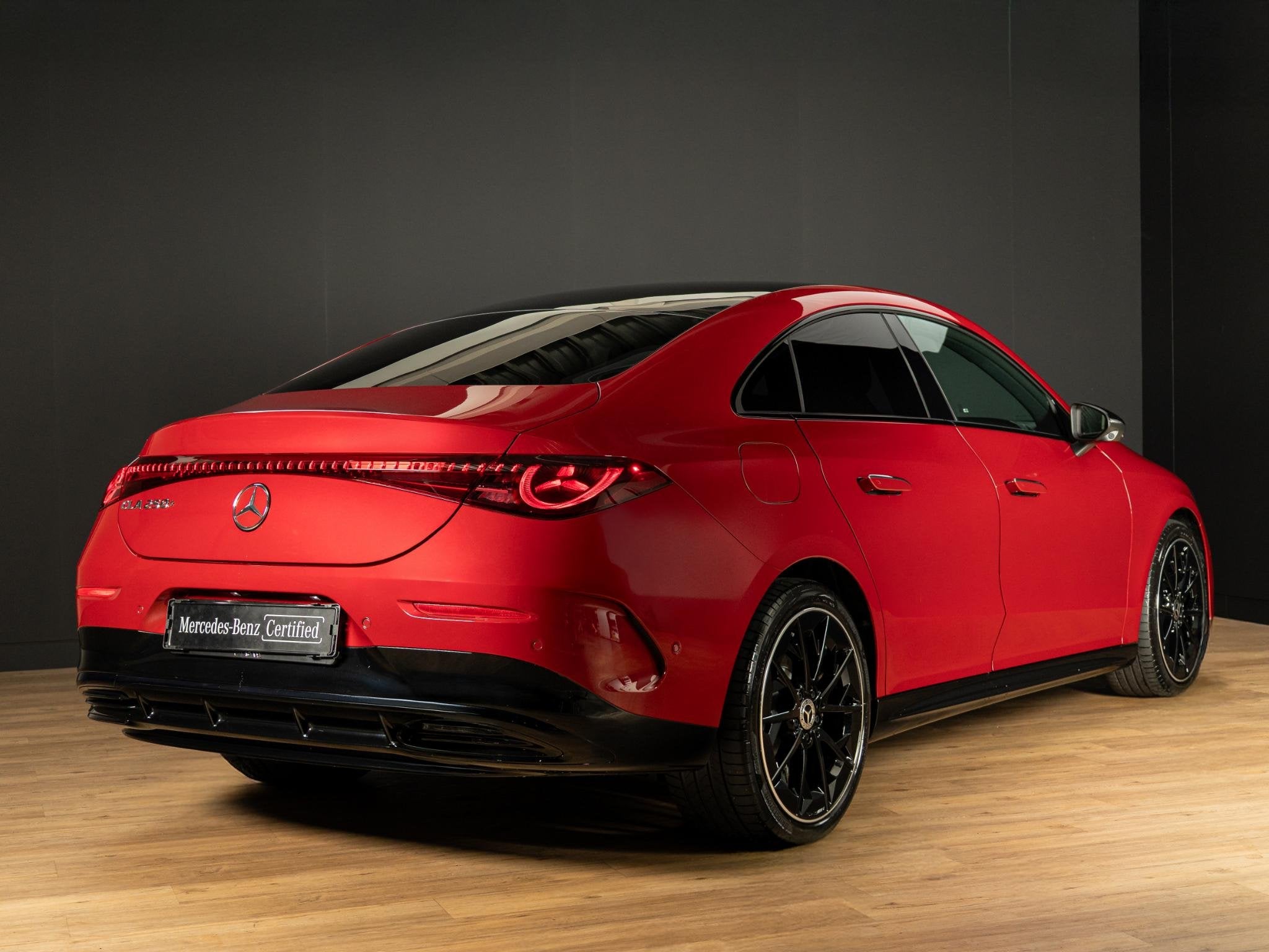 Mercedes-Benz CLA Limousine 250+ Launch Edition, Auto's, CLA, Achterwielaandrijving, Zwart, Origineel Nederlands