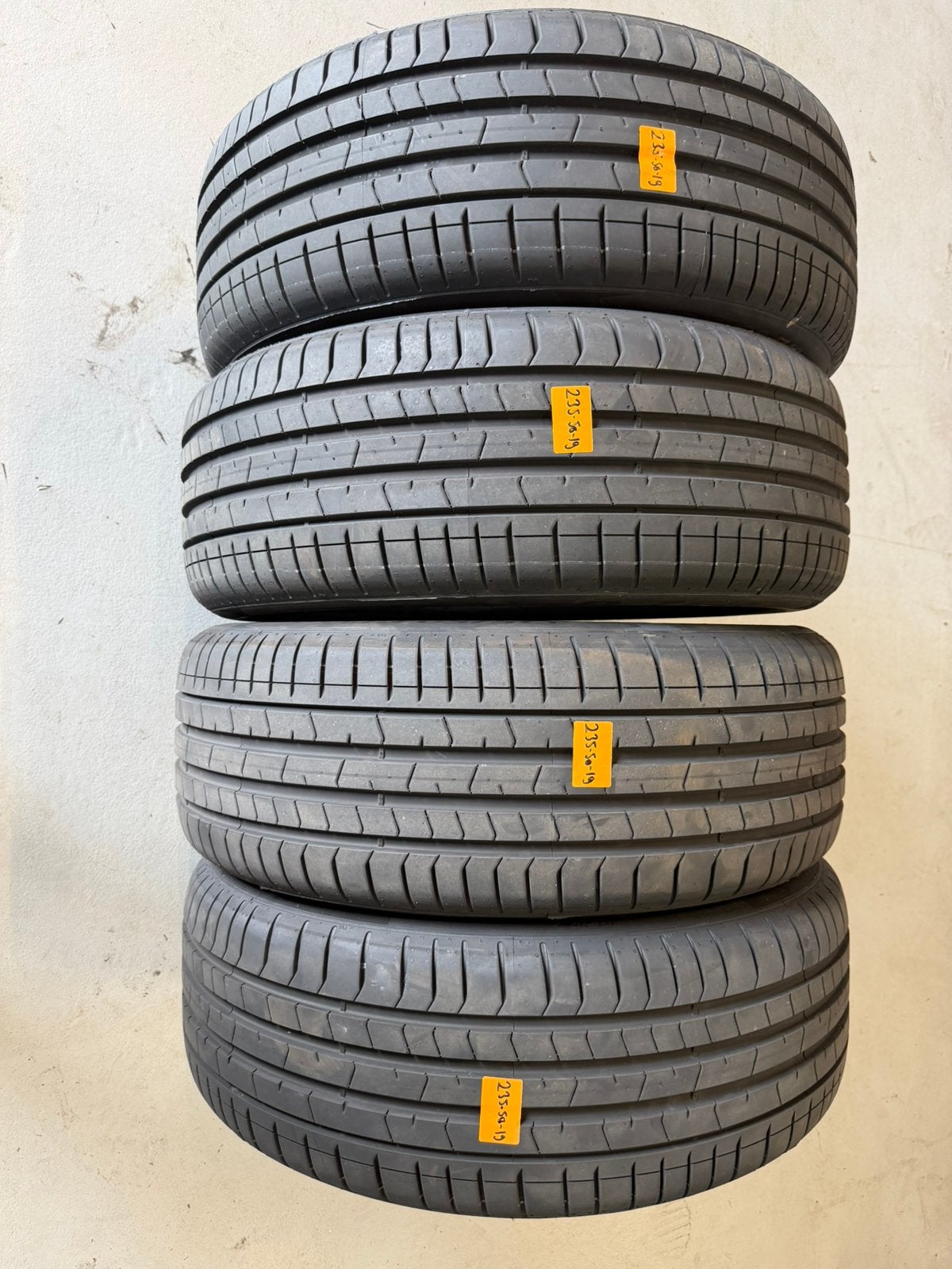 235-50-19 PIRELLI ZOMERBANDEN 7MM PROFIEL DEMO BANDEN, Gebruikt, 235 mm, Band(en), Personenwagen