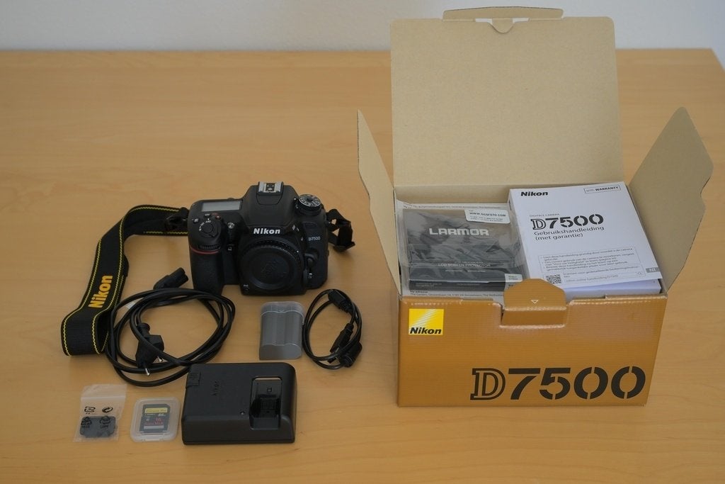 Nikon D7500 vrijwel in nieuwstaat, Audio, Tv en Foto, Fotocamera's Digitaal, Ophalen, Spiegelreflex, Zo goed als nieuw, Nikon