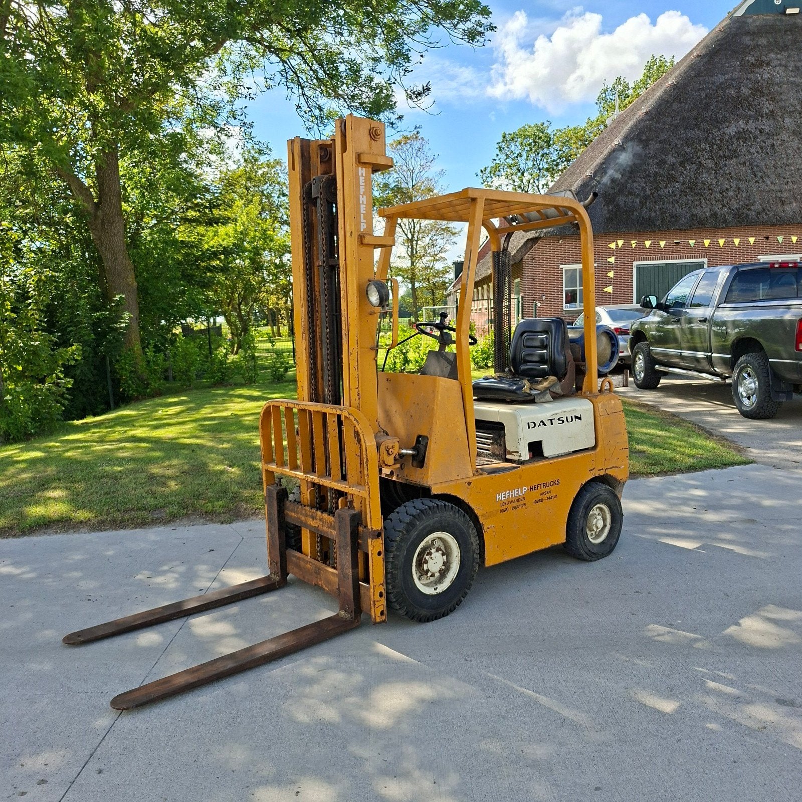Te koop heftruck Datsun / Nissan 1.5 ton lopen, Zakelijke goederen, LPG, Heftruck, Ophalen of Verzenden, 1000 tot 2000 kg