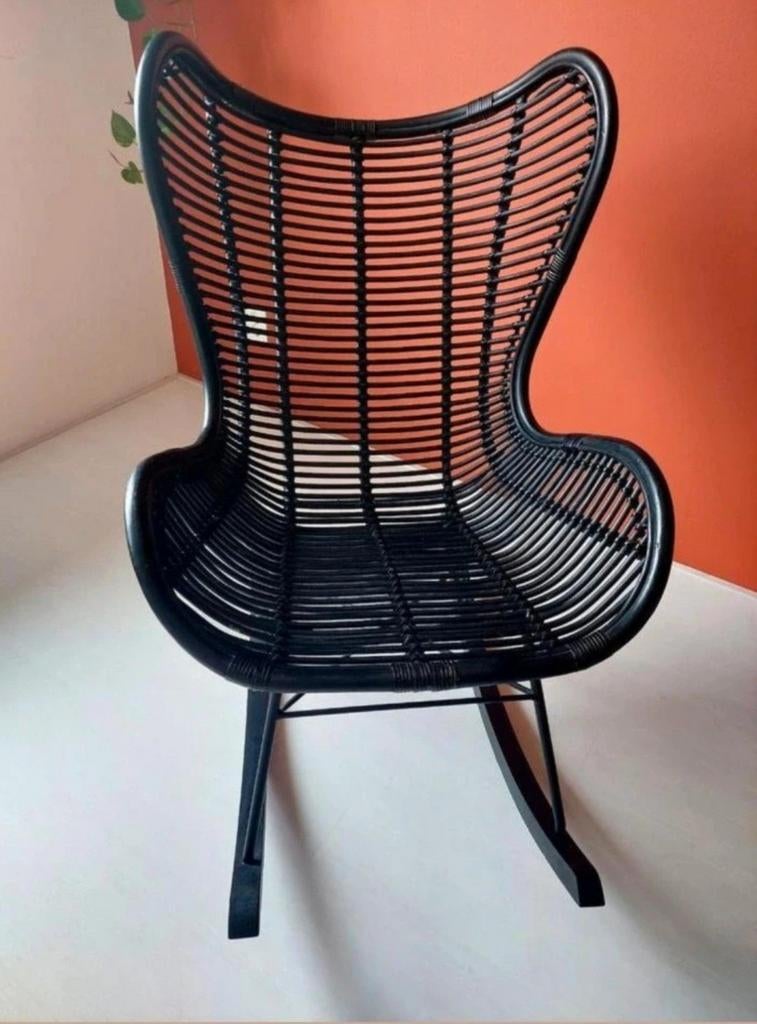 Rotan zwarte schommelstoel, Ophalen, Gebruikt, Zwart, Eén