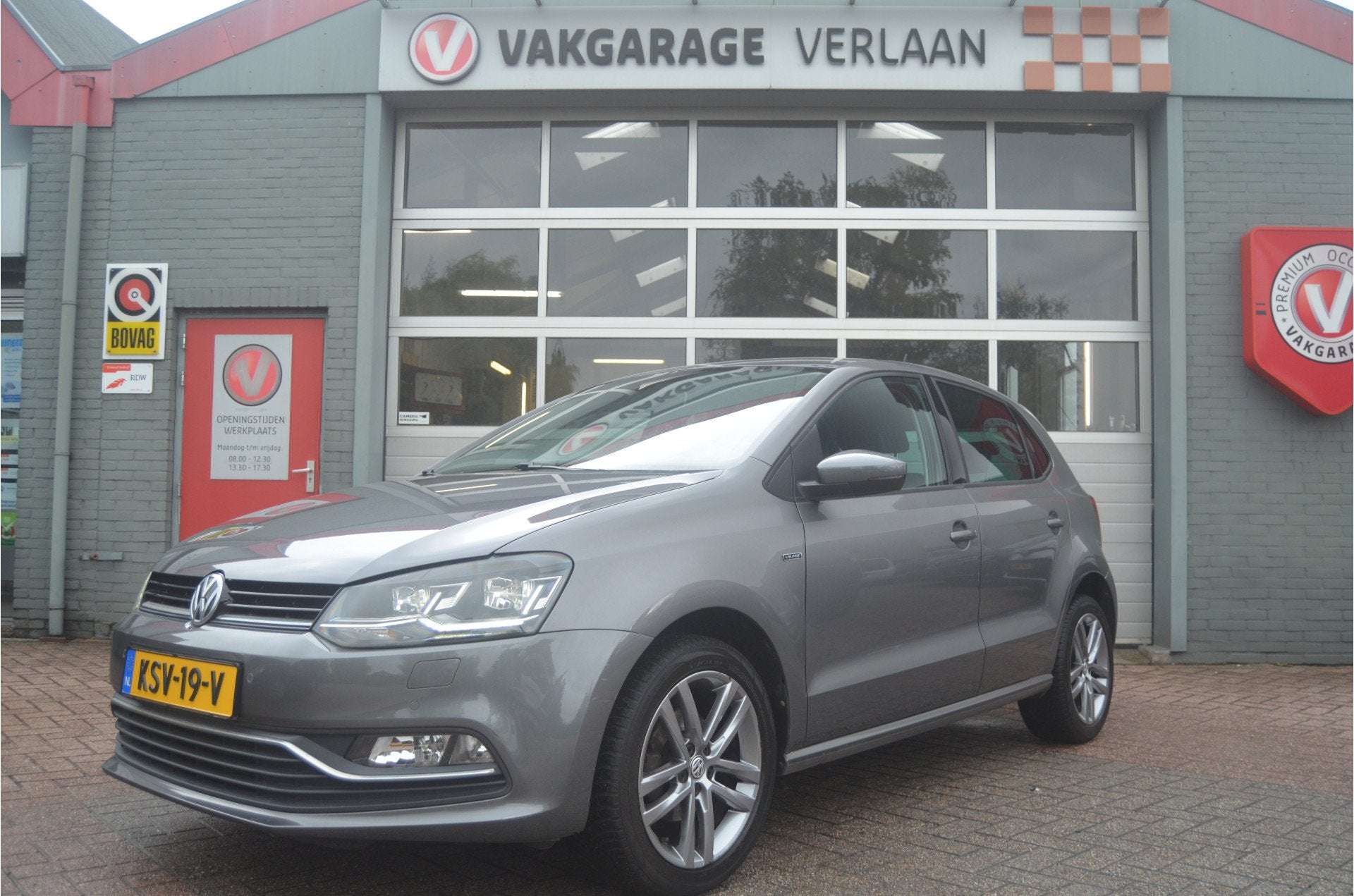 Volkswagen Polo 1.2 TSI Lounge. nav. 12 mnd. gar. PDC, Auto's, 12 maanden, Gebruikt, Euro 6, 4 cilinders