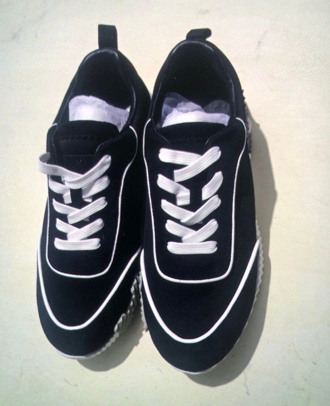 Nieuwe Hermes Sneakers maat 44, Ophalen of Verzenden, Zo goed als nieuw