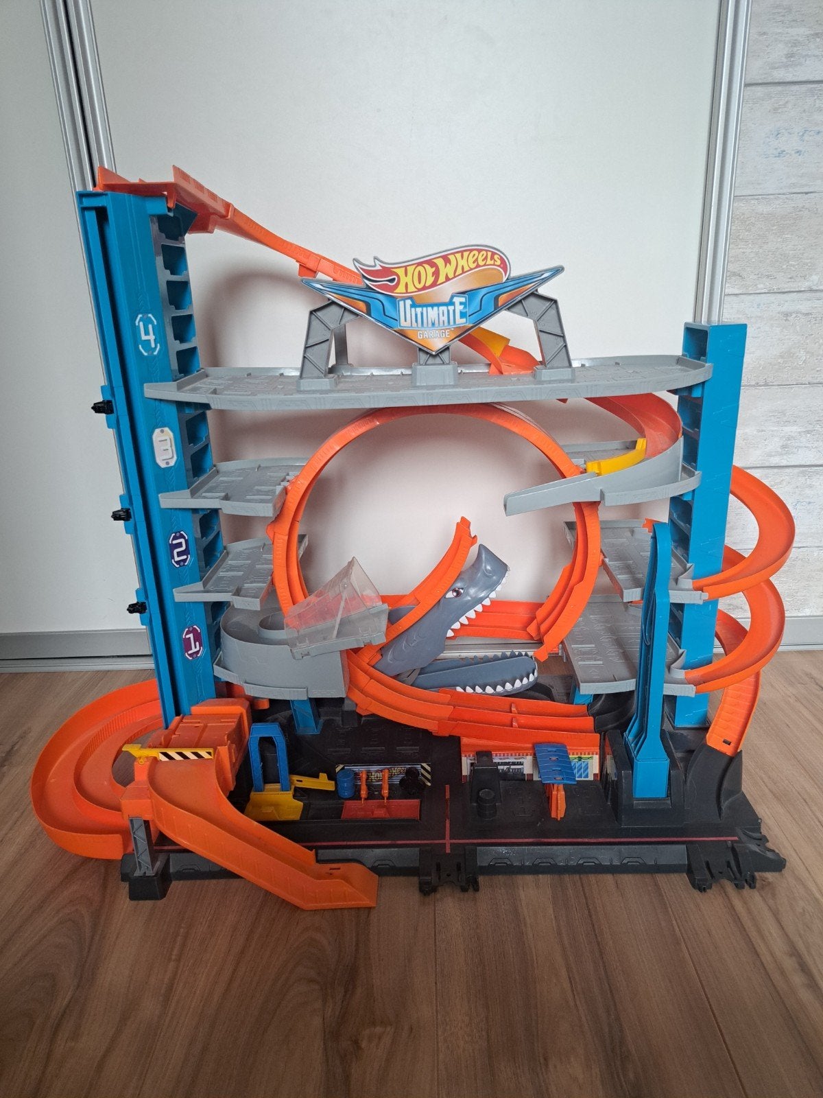 Hot Wheels Ultimate Garage met haai, Ophalen, Zo goed als nieuw