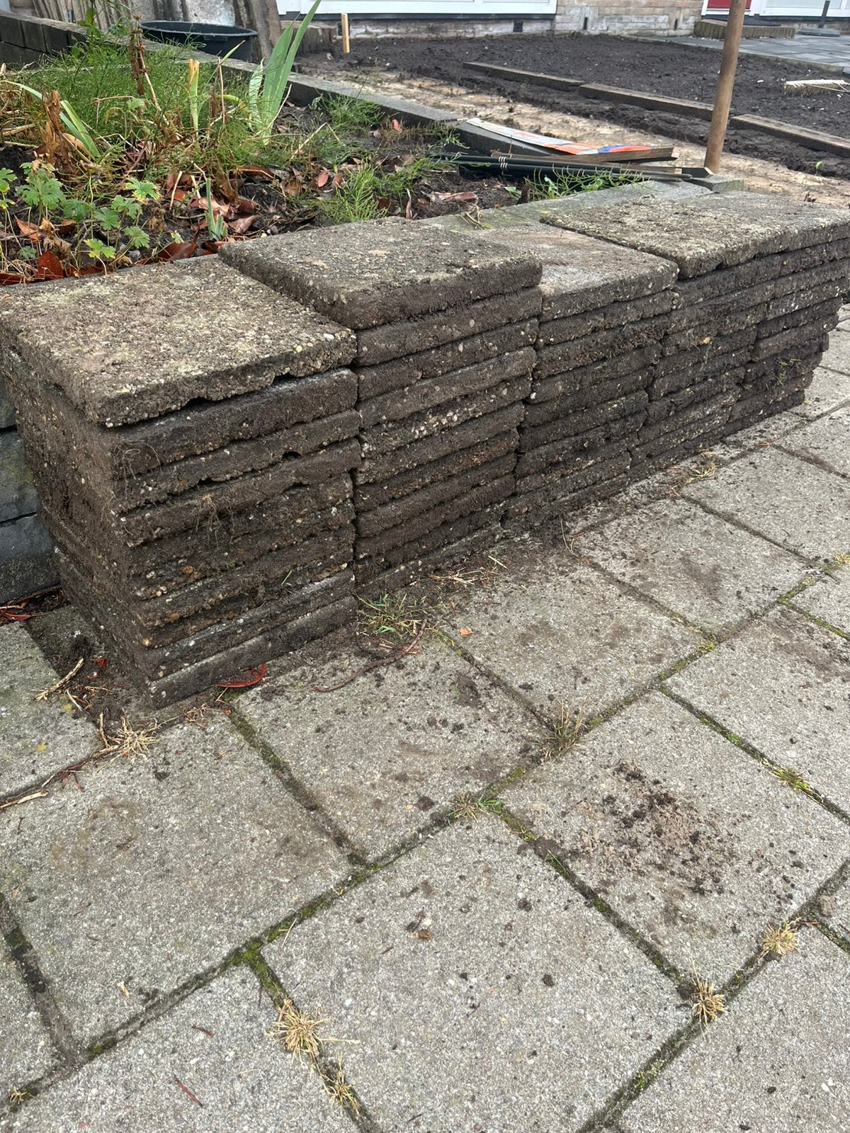 Gratis 30x30 tegels!, Ophalen, Zo goed als nieuw, Beton, Terrastegels