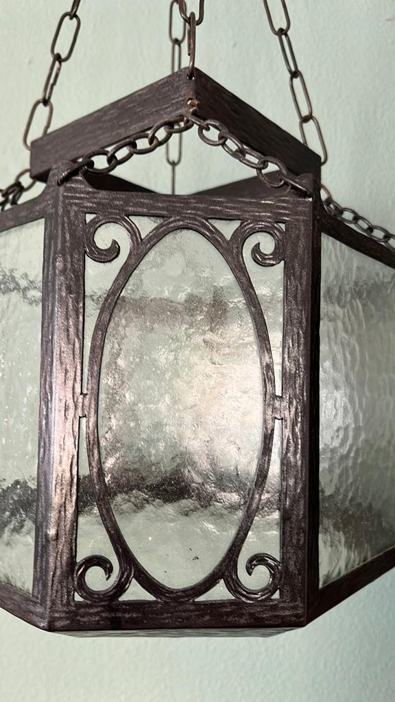 Vintage: 8 hoekig Smeedijzeren hanger met glas, Minder dan 30 cm, Rond, Ophalen of Verzenden, Zo goed als nieuw
