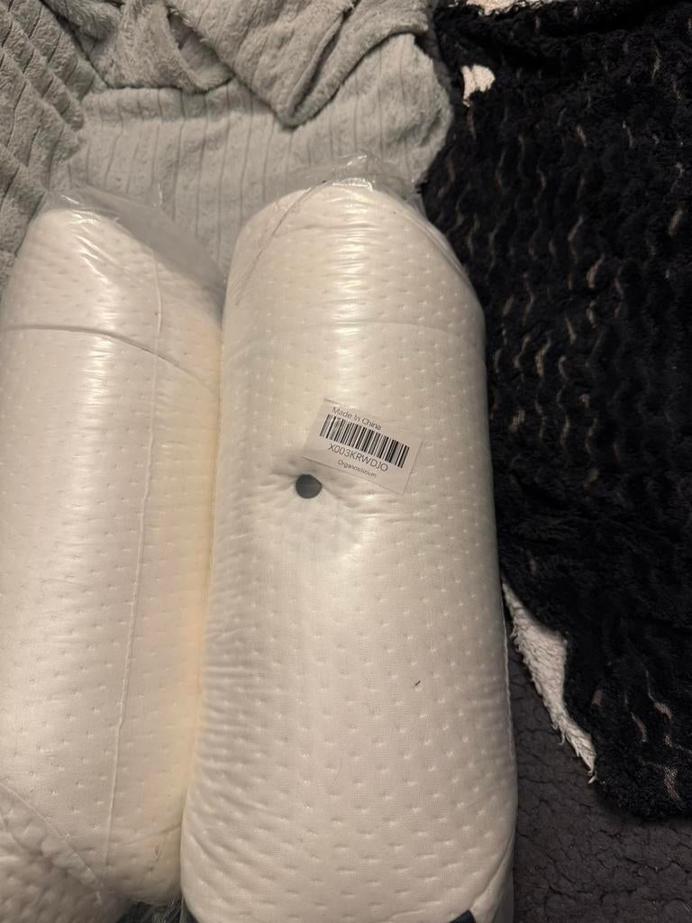 Nieuw memory foam kussen, Huis en Inrichting, Slaapkamer | Beddengoed, Nieuw, Kussen, Eenpersoons, Wit, Ophalen of Verzenden