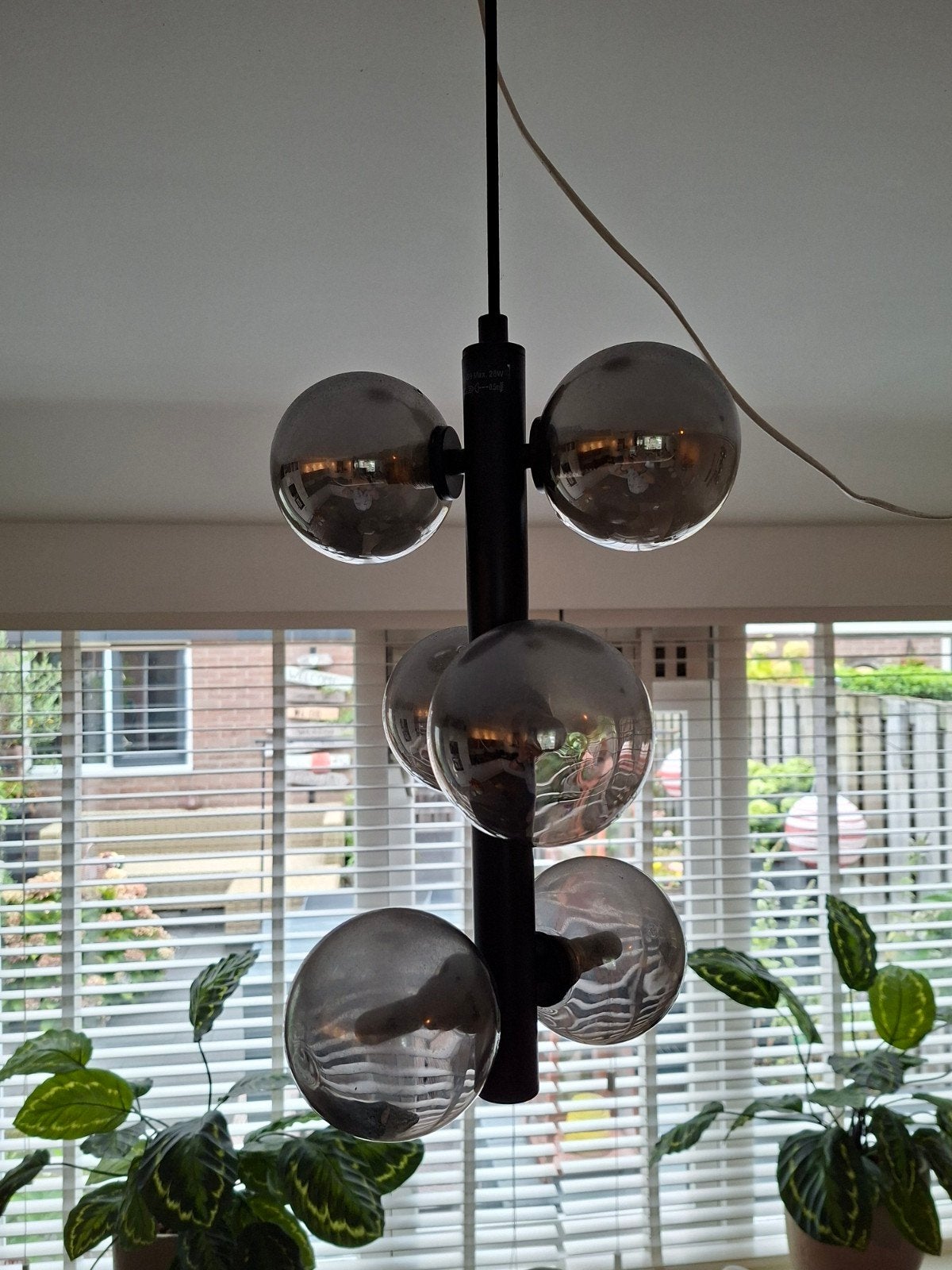 Lucide hanglamp, type Tycho met 6 rookglazen bollen, Ophalen, Modern, Industrieel, Zo goed als nieuw, Glas