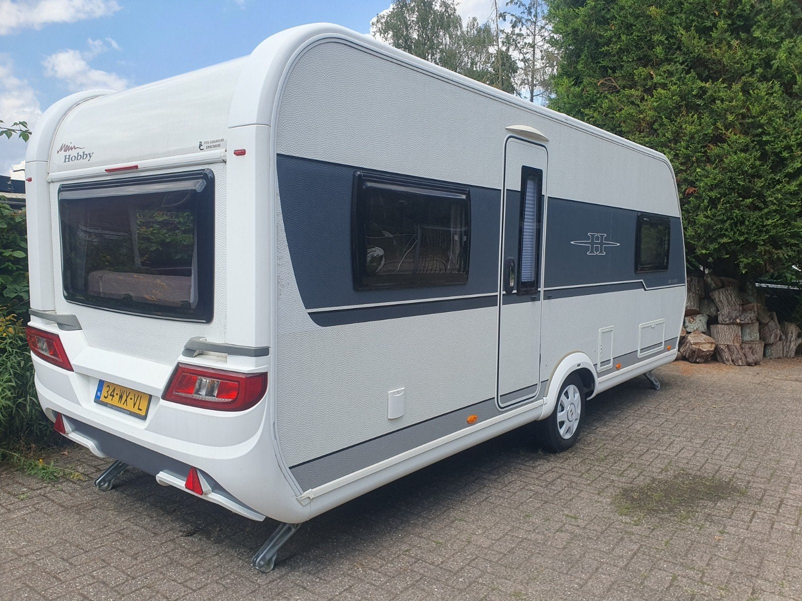 Hobby DeLuxe 515 UHL | Bouwjaar 2020 | Hefbed | Airco, Luifel, Rondzit, Hobby, Dwarsbed